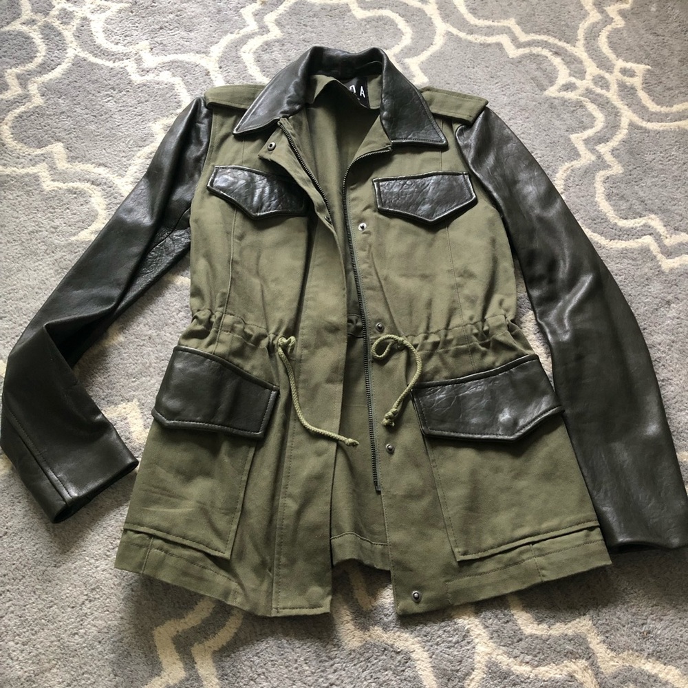 Veda Size S Jacket With Genuine Leather